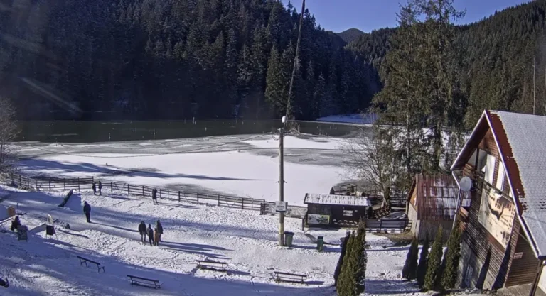 webcam lacul rosu